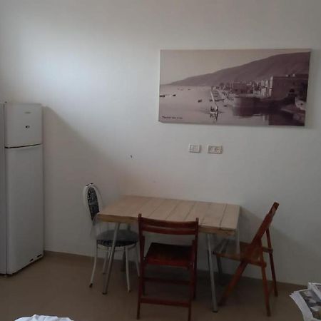 פינה שקטה דקה הליכה לכנרת והטיילת Apartment Tiberias Luaran gambar